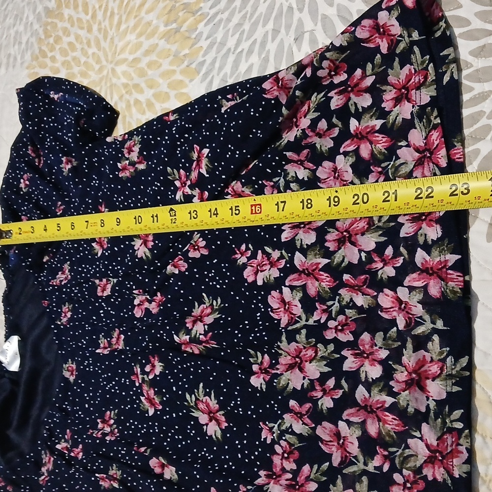 Siren Lily Navy Floral Blouse - Picture 9 of 11